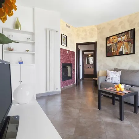 - Casa Augusta B Holiday home
