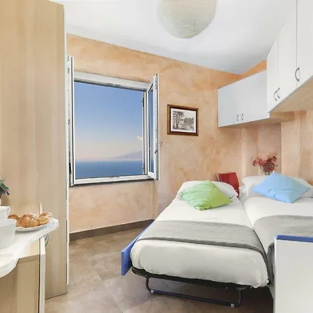 - Casa Augusta B Holiday home *